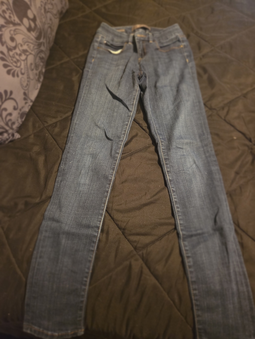 The Limited Women's Skinny Jeans in Dark Wash Blue